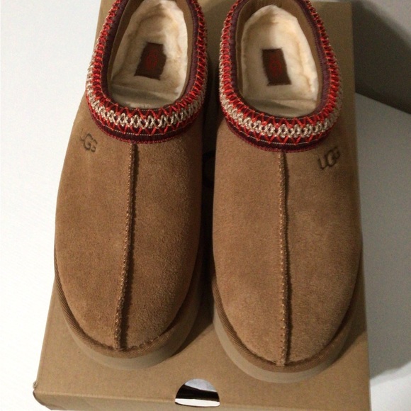 UGG Women’s Tazz Platform Tasman Slippers/Shoes- Chestnut Size 8, NWT - Picture 7 of 8